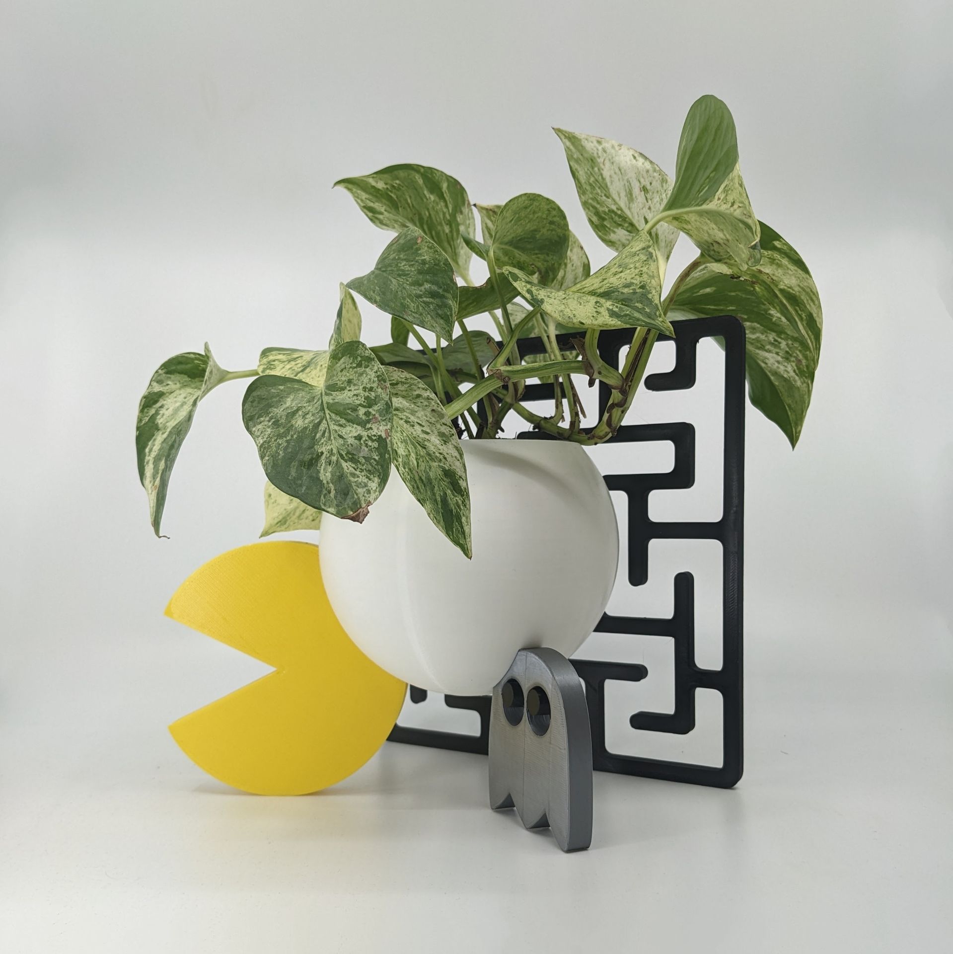 Venchartt Pocman Cache-pot original design sphérique asymétrique Pacman Création en impression 3D personnalisable Cache-pot Plantes Artisanal Lyon Personnalisé Pacman Jeux vidéo rétro Design Sphère Décoration