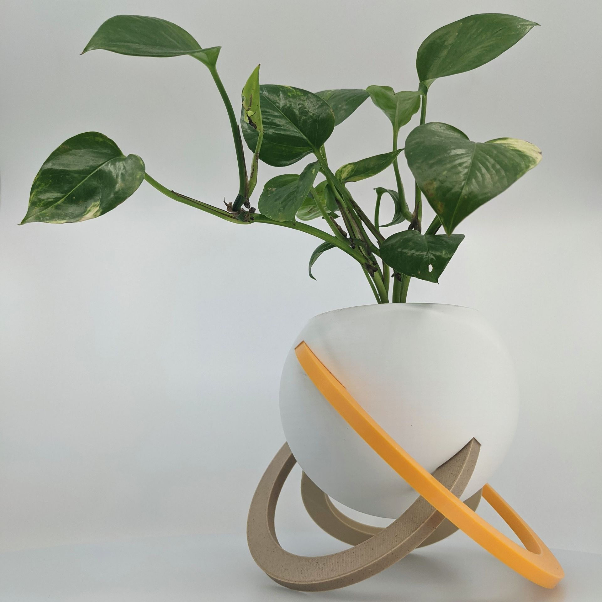 Venchartt Astral Cache-pot original design sphérique asymétrique Création en impression 3D personnalisable Cache-pot Plantes Artisanal Lyon Personnalisé Astral Original Design Sphère Décoration