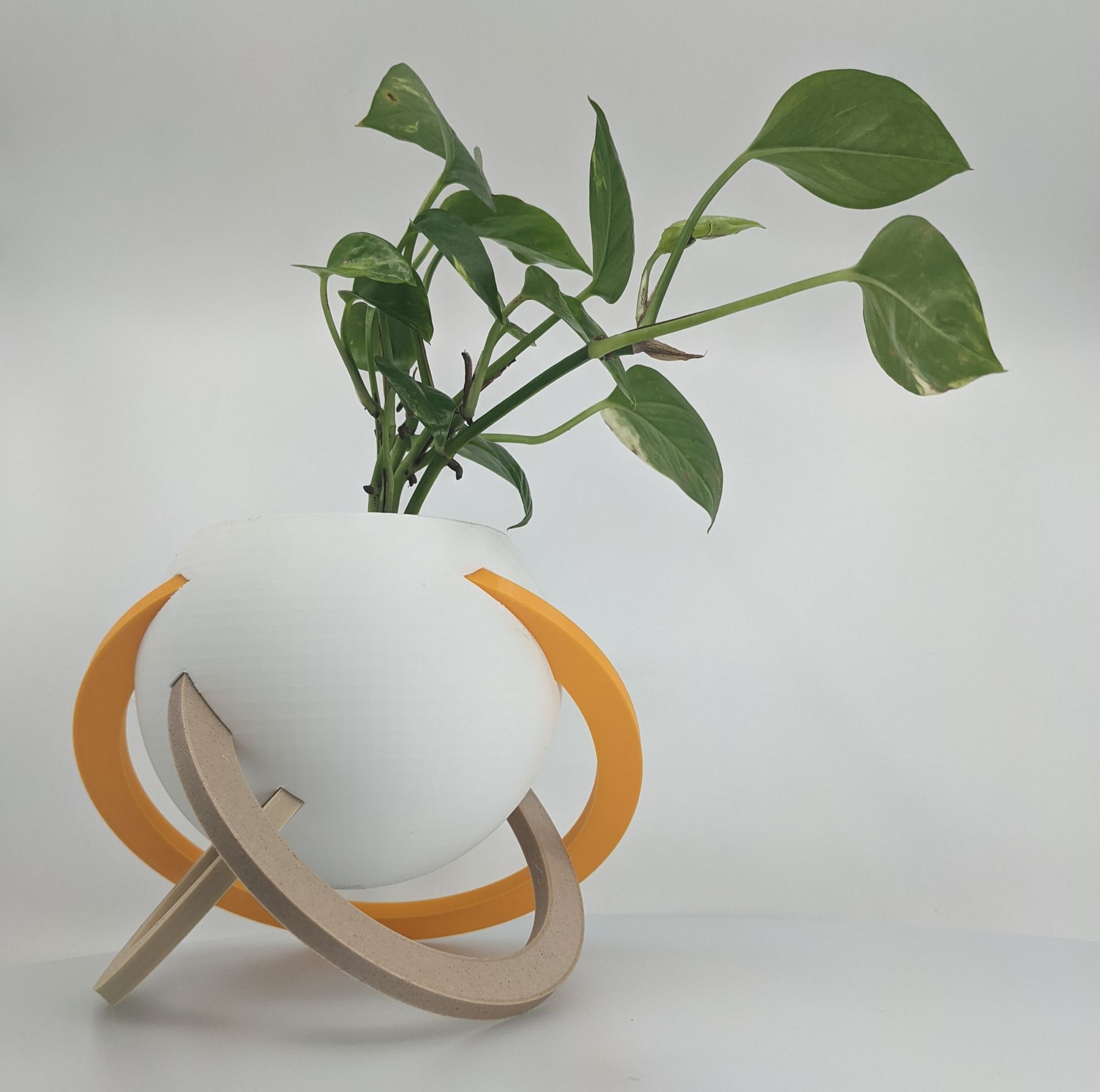 Venchartt Astral Cache-pot original design sphérique asymétrique Création en impression 3D personnalisable Cache-pot Plantes Artisanal Lyon Personnalisé Astral Original Design Sphère Décoration